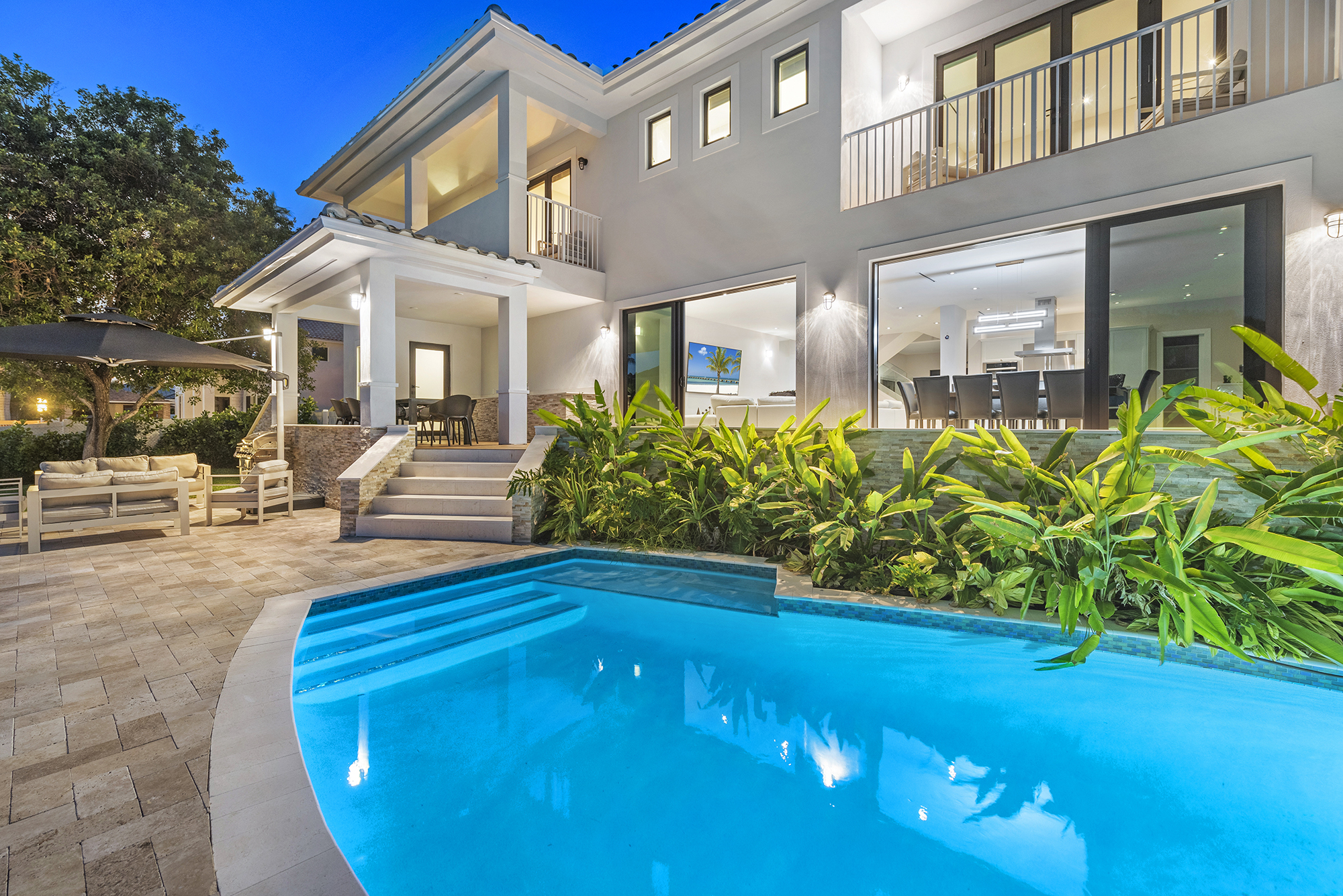 47 Villa Hollywood Backyard Pool Night in Miami