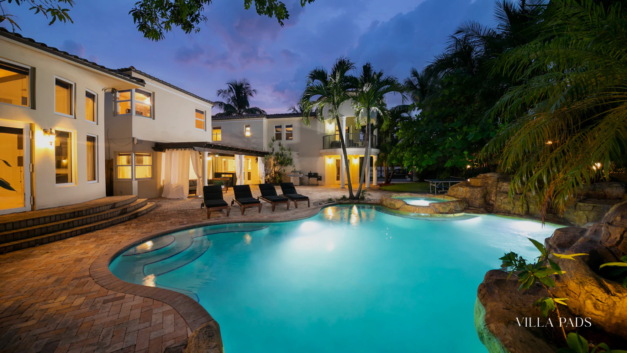 Luxury Miami Infinity Pool