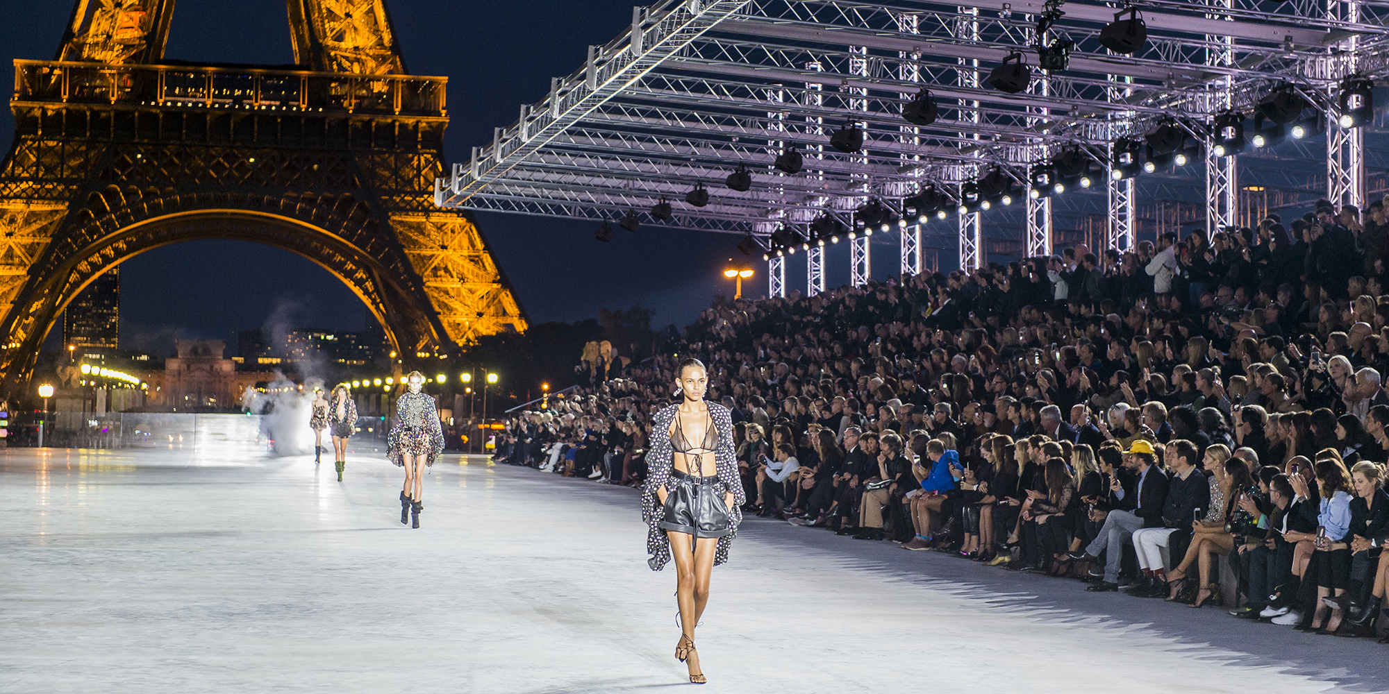 Paris Fashion Week Eiffel