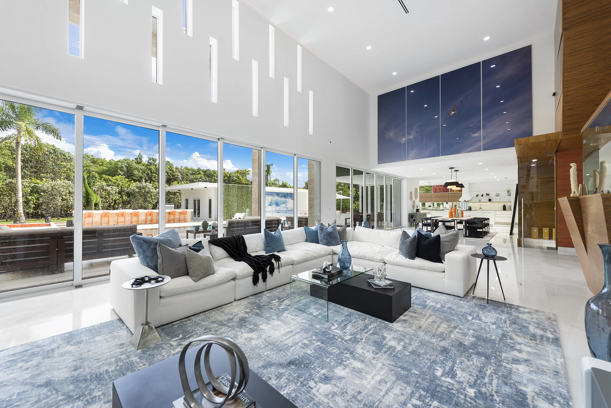 Villa Crest Living Room