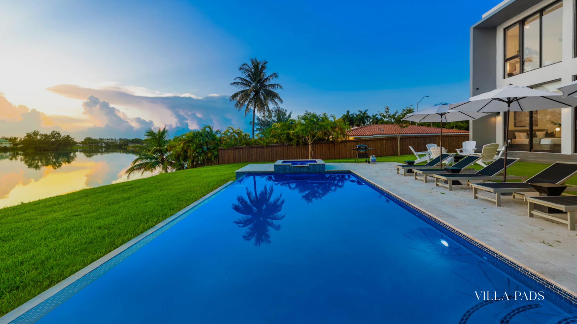 Villa Lago Bayview Romance