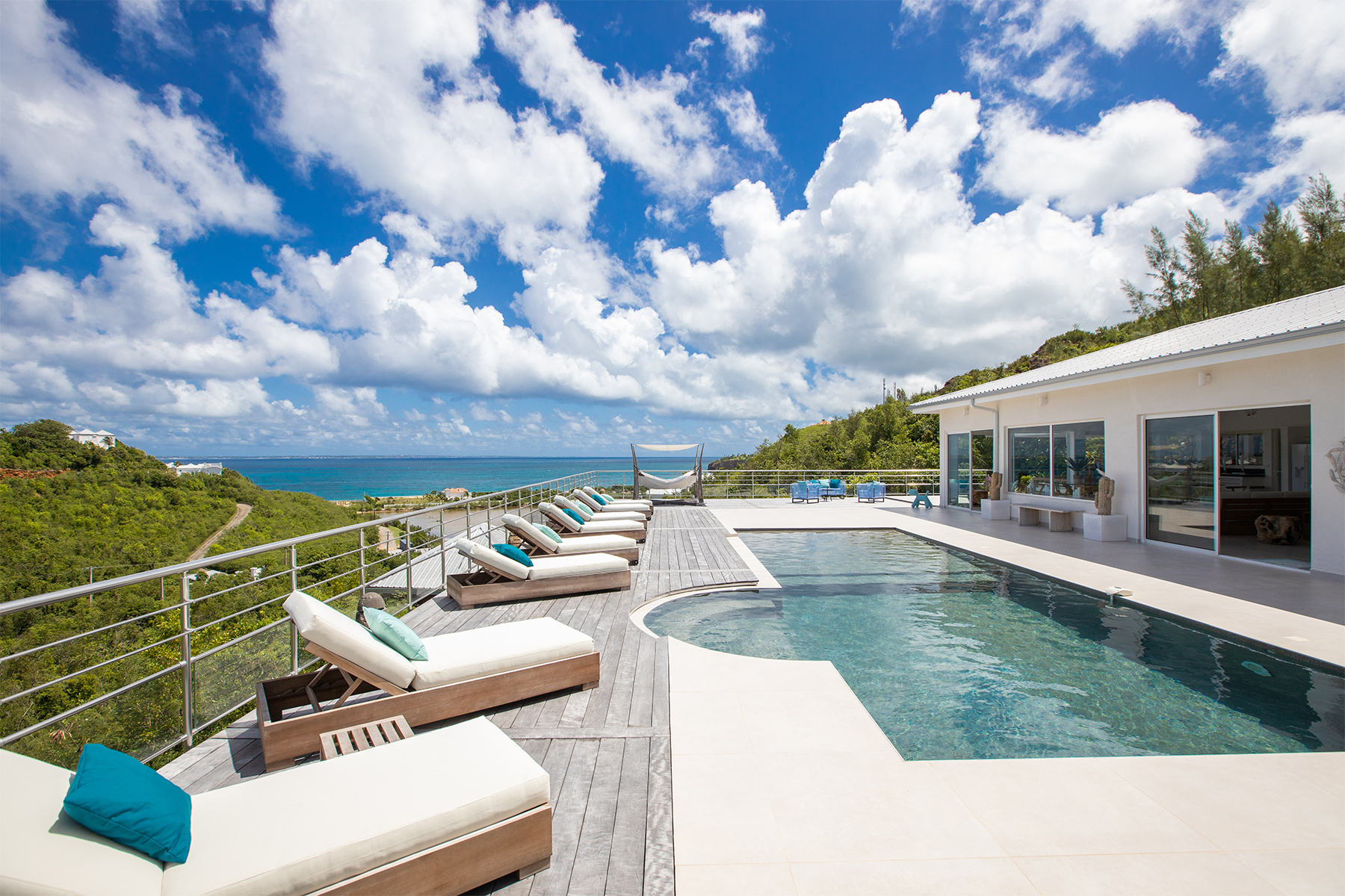 3 Dream Bleu Pool in St. Martin