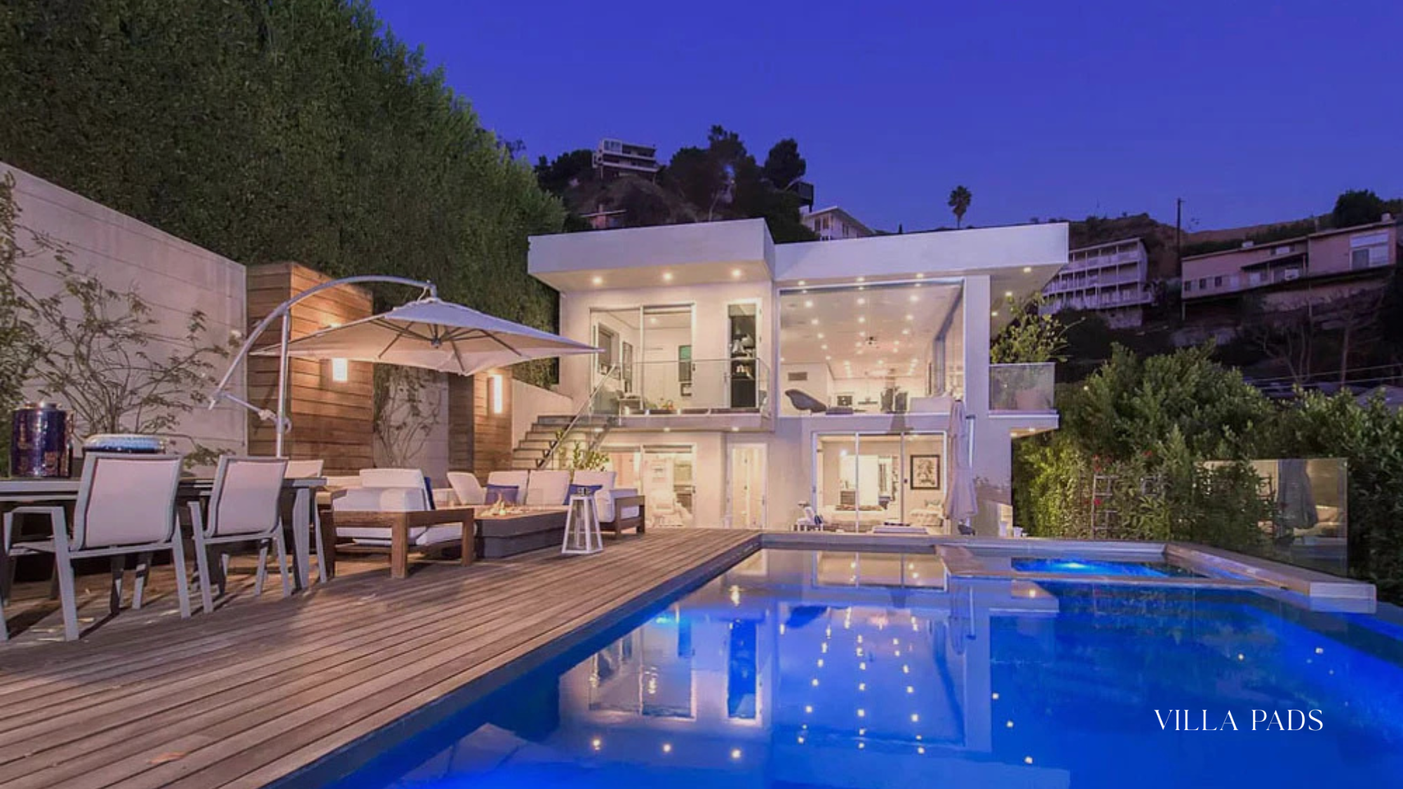 Milestone Villa Outdoor Dinner Celebration