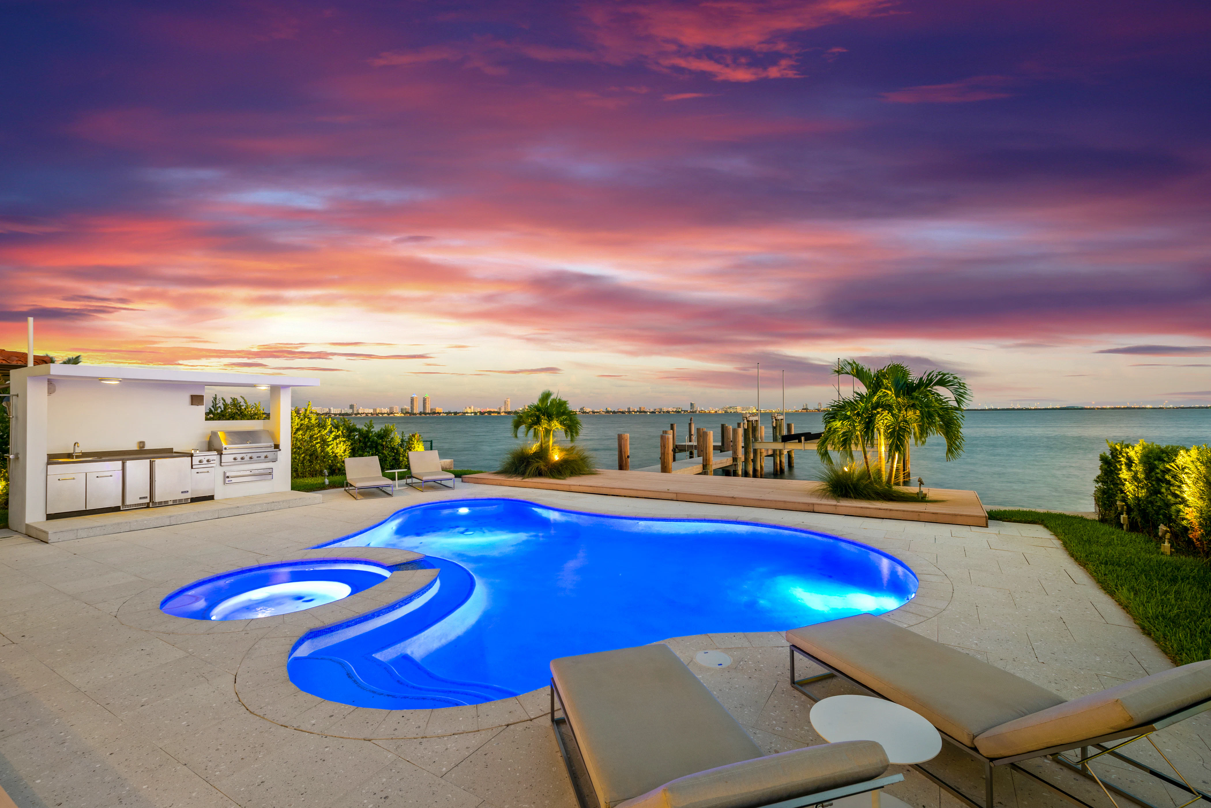 Luxury Villa Home Office Miami