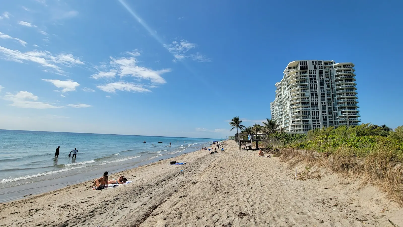 Dania Beach Sunny Afternoon