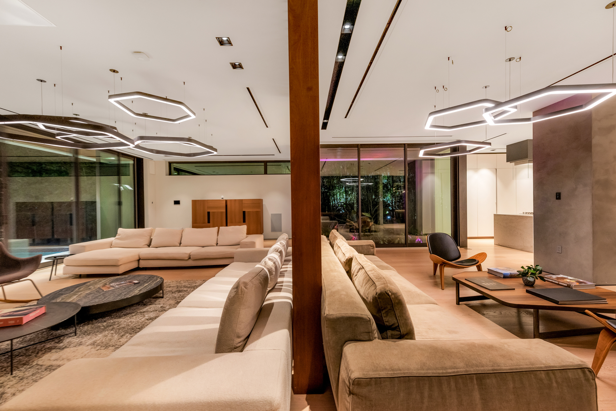 2 Villa Miami Backyard Pool in Miami