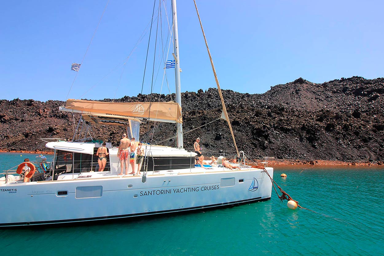 Santorini Private Yacht Cruise