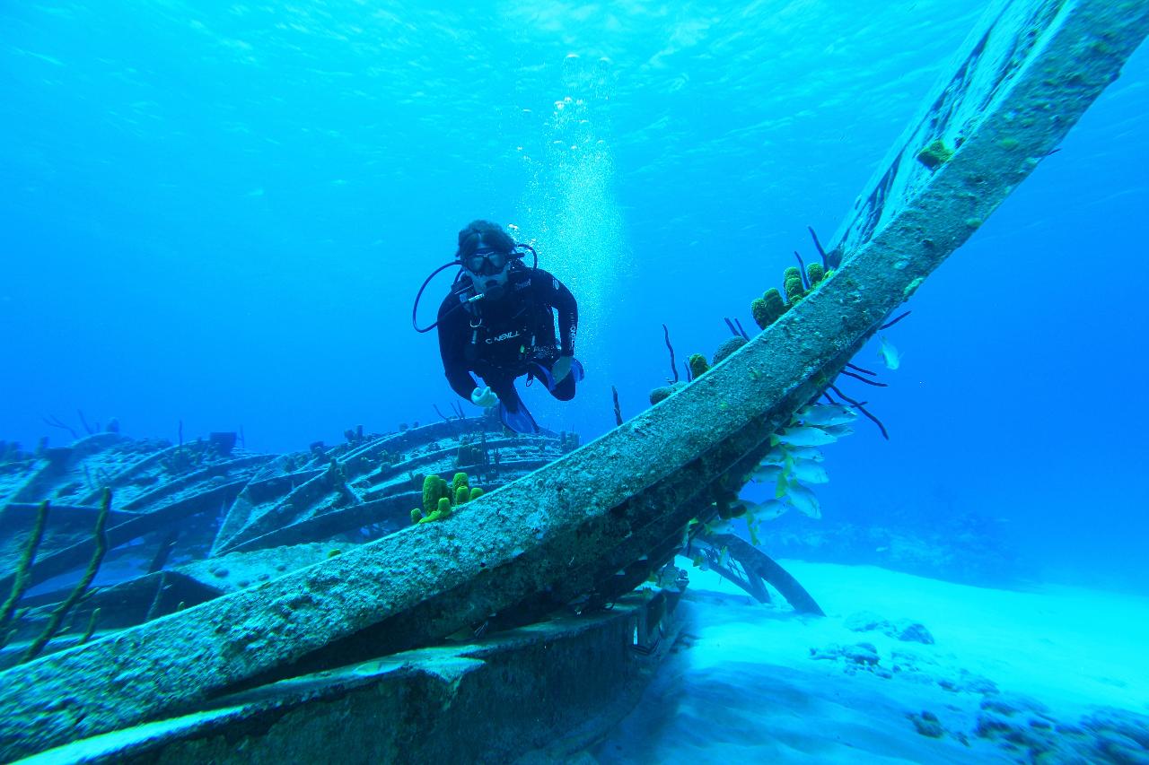 Underwater Shipwreck Grand Cayman