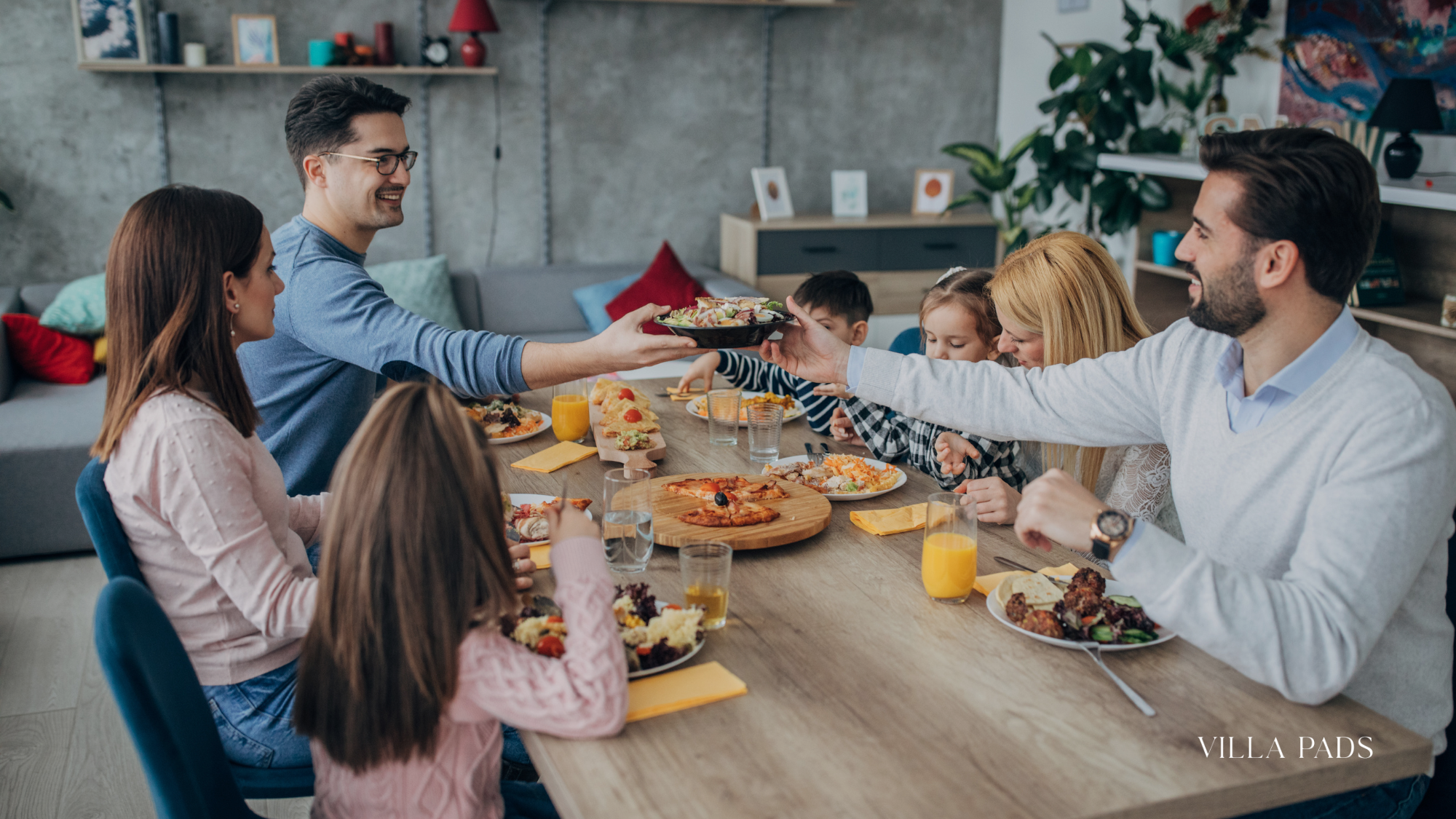 Family Group Private Chef Dinner Villa Table