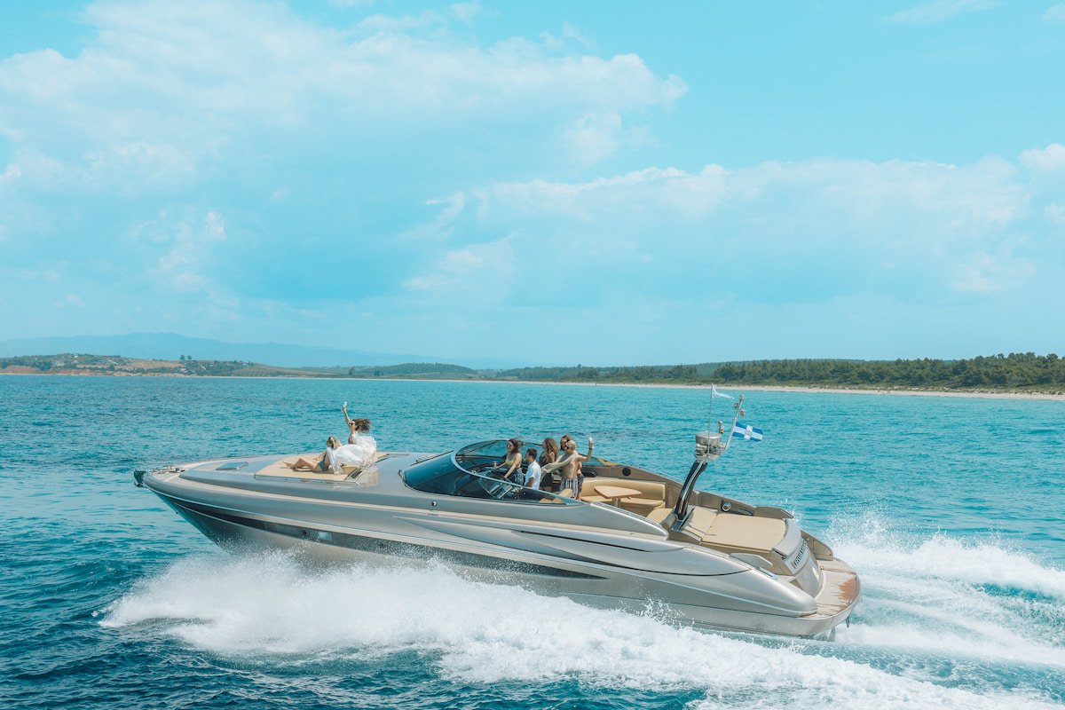 Luxury Motor Yacht Mykonos Cruise