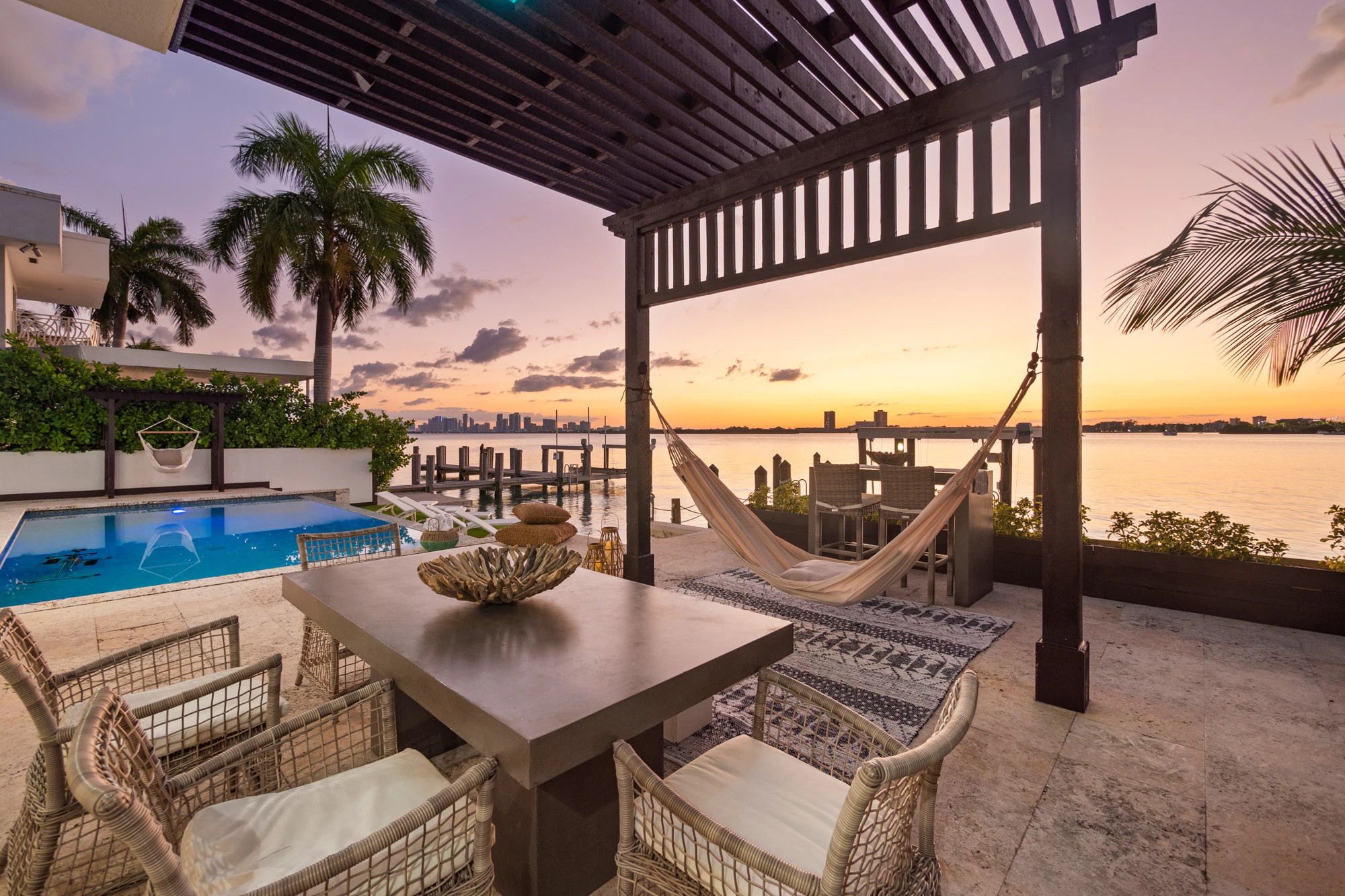 Villa Lieona Tropical Luxe