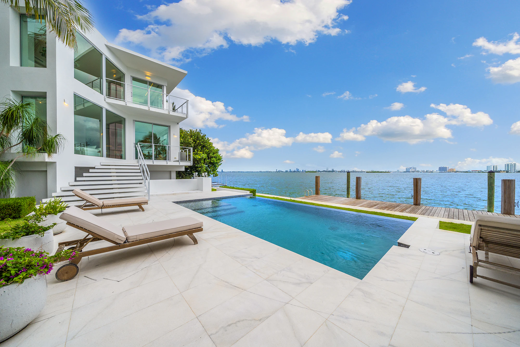 Villa Shores Waterfront Elegance