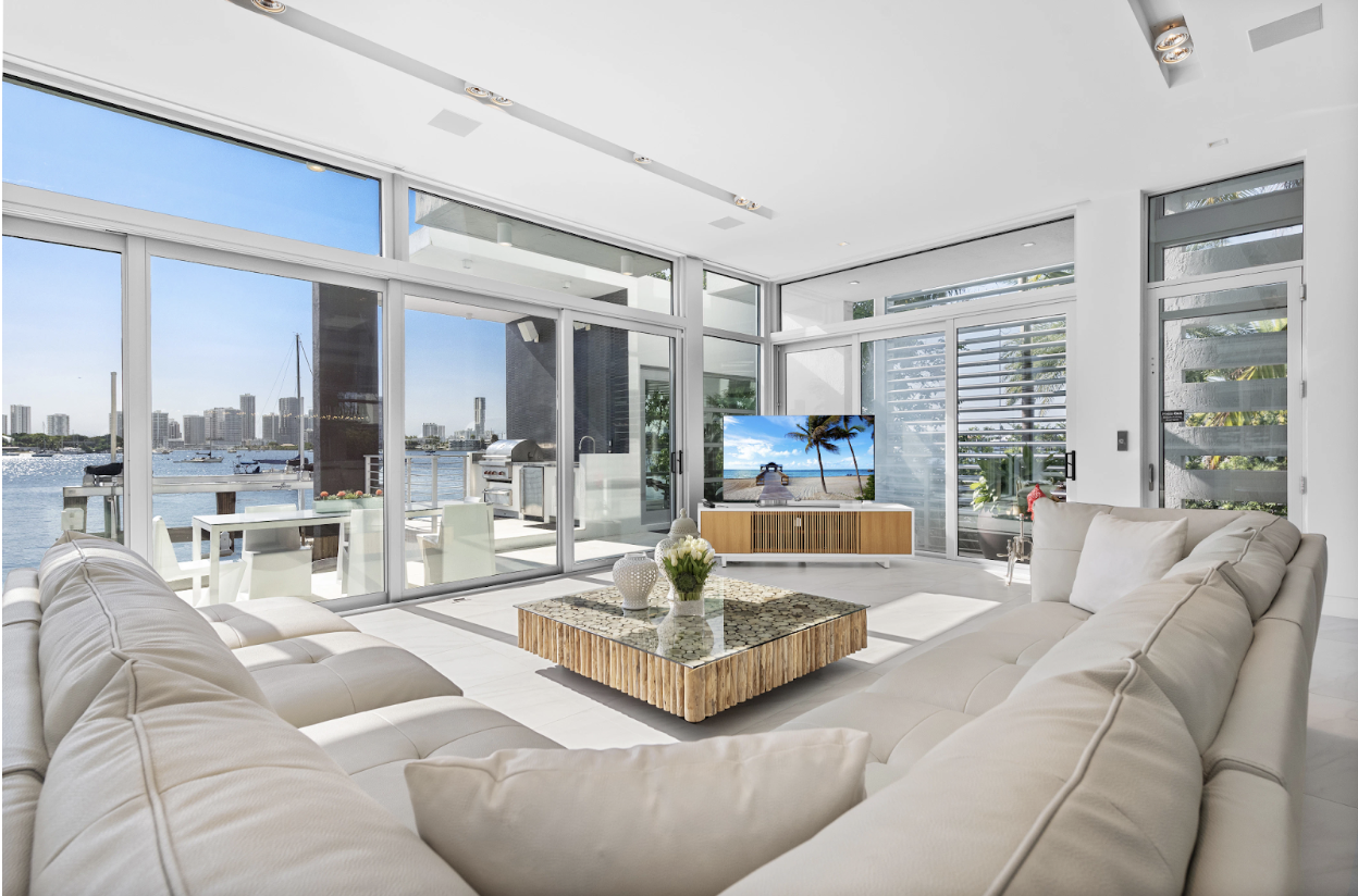 Modern Living Room Luxury Villa