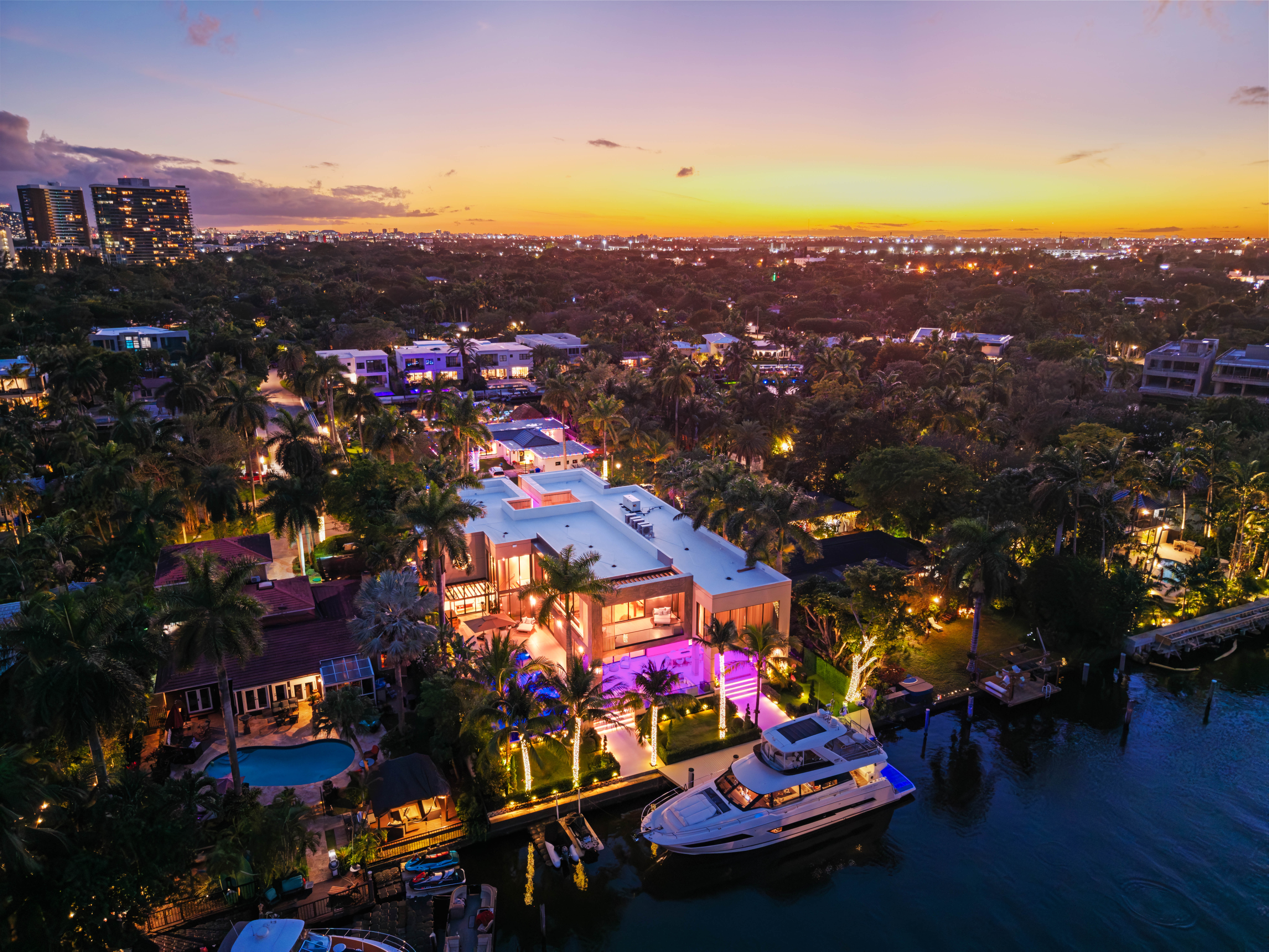 905 Belle Meade 5 in Miami