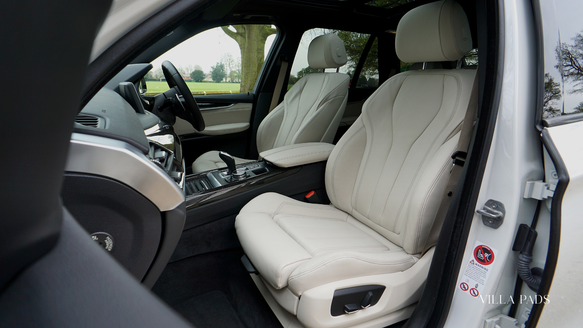 Travel Luxury Car Rental