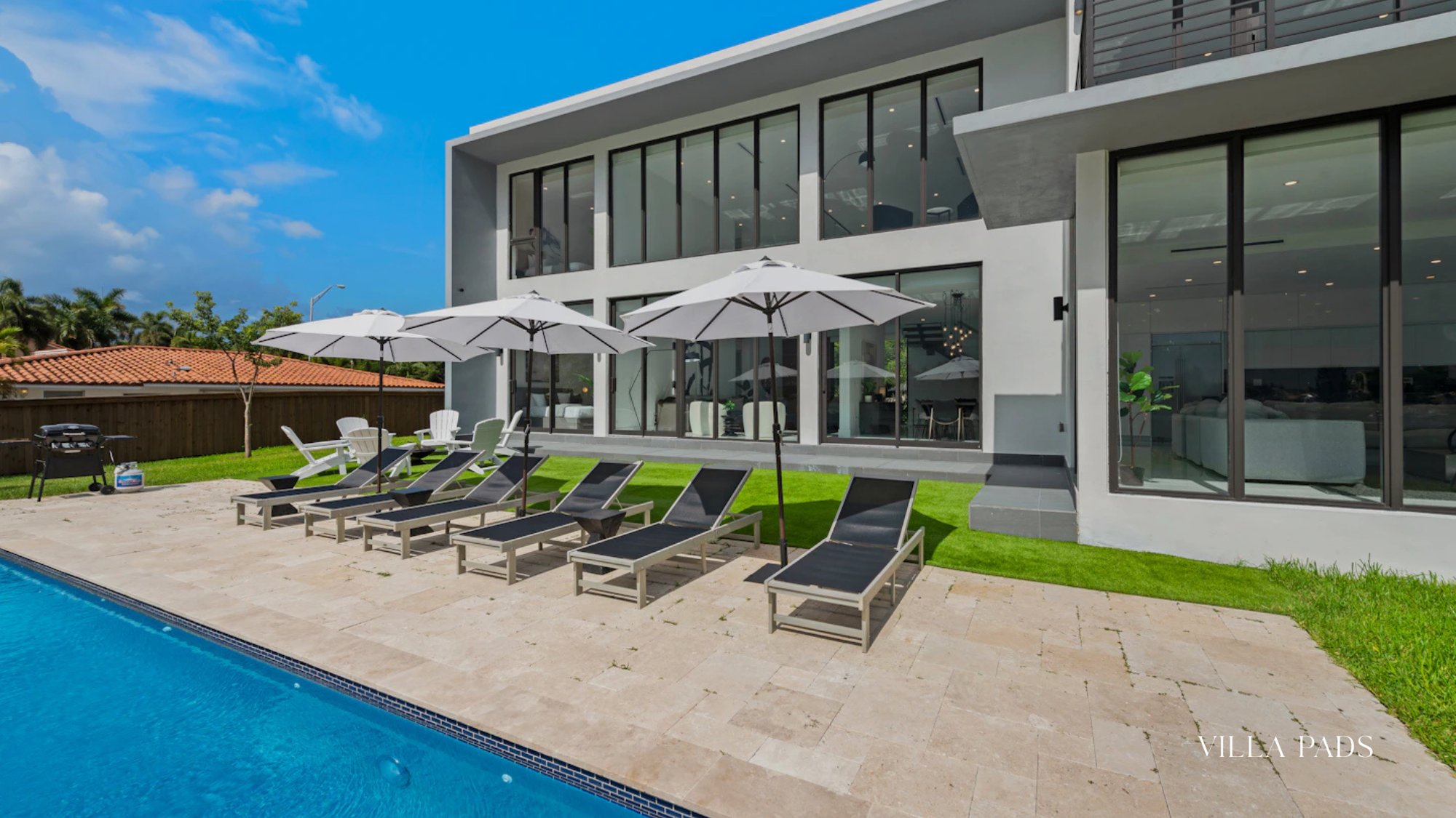 Villa Lago Miami