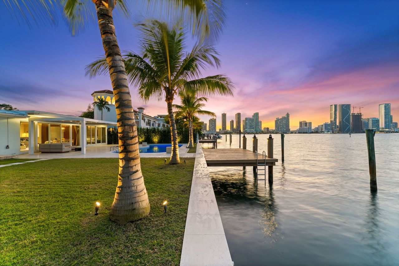 2 in Miami
