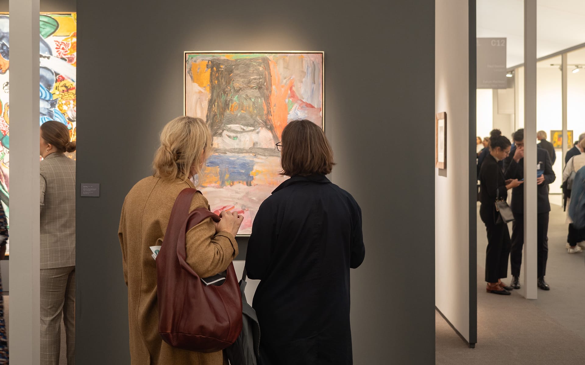 Frieze Masters Exhibit Png