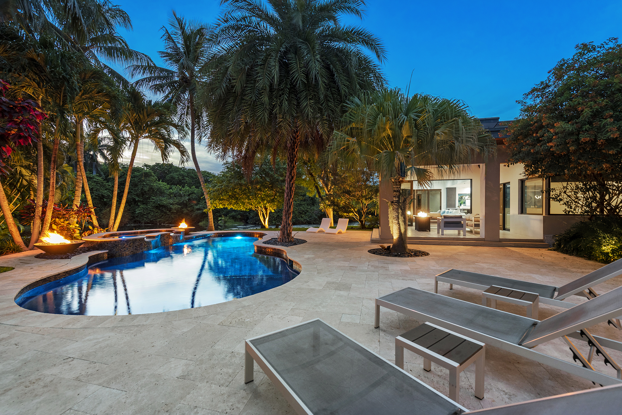 02 Villa Backyard With Pool In Fort Lauderdale in Miami