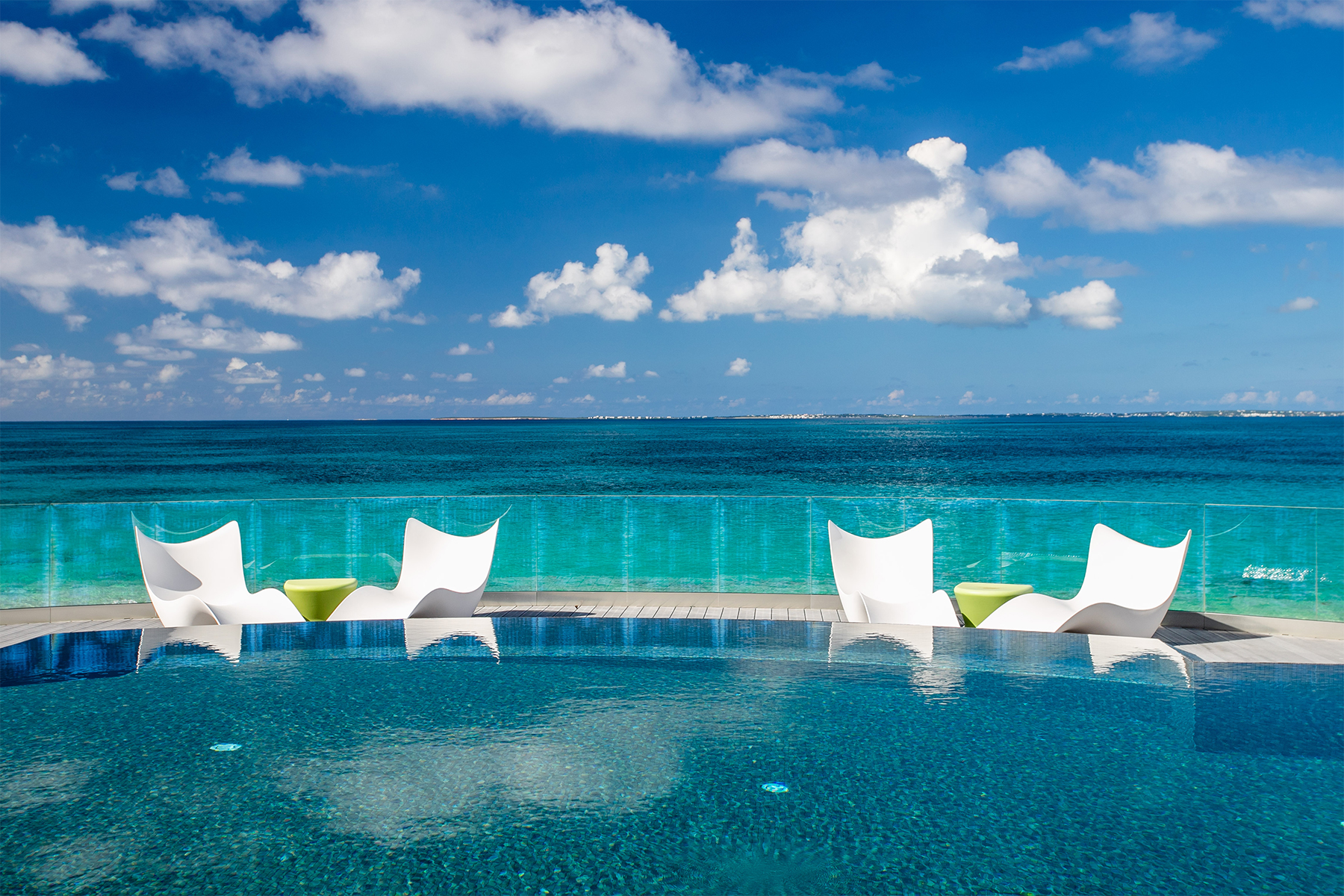 03 Villa Reverie Pool in St. Martin