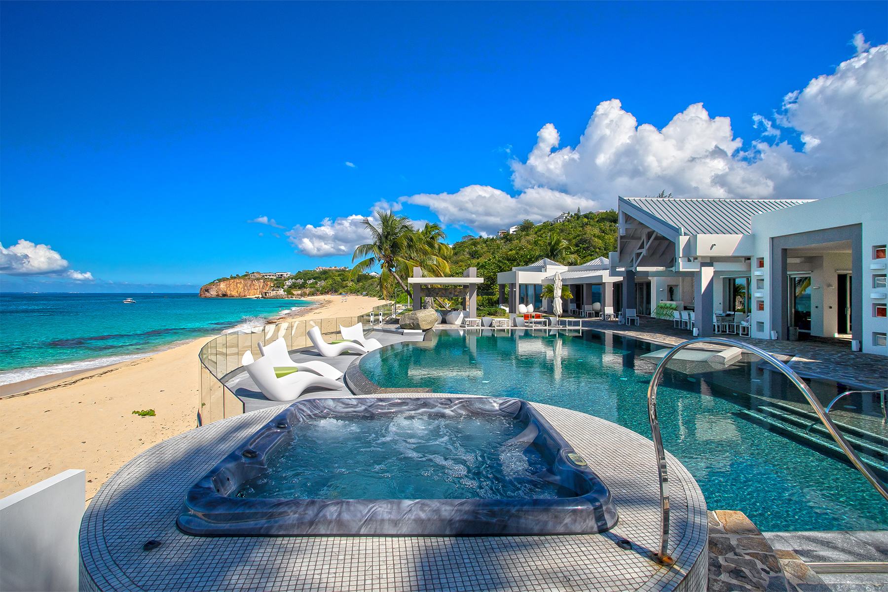 04 Villa Reverie Pool in St. Martin