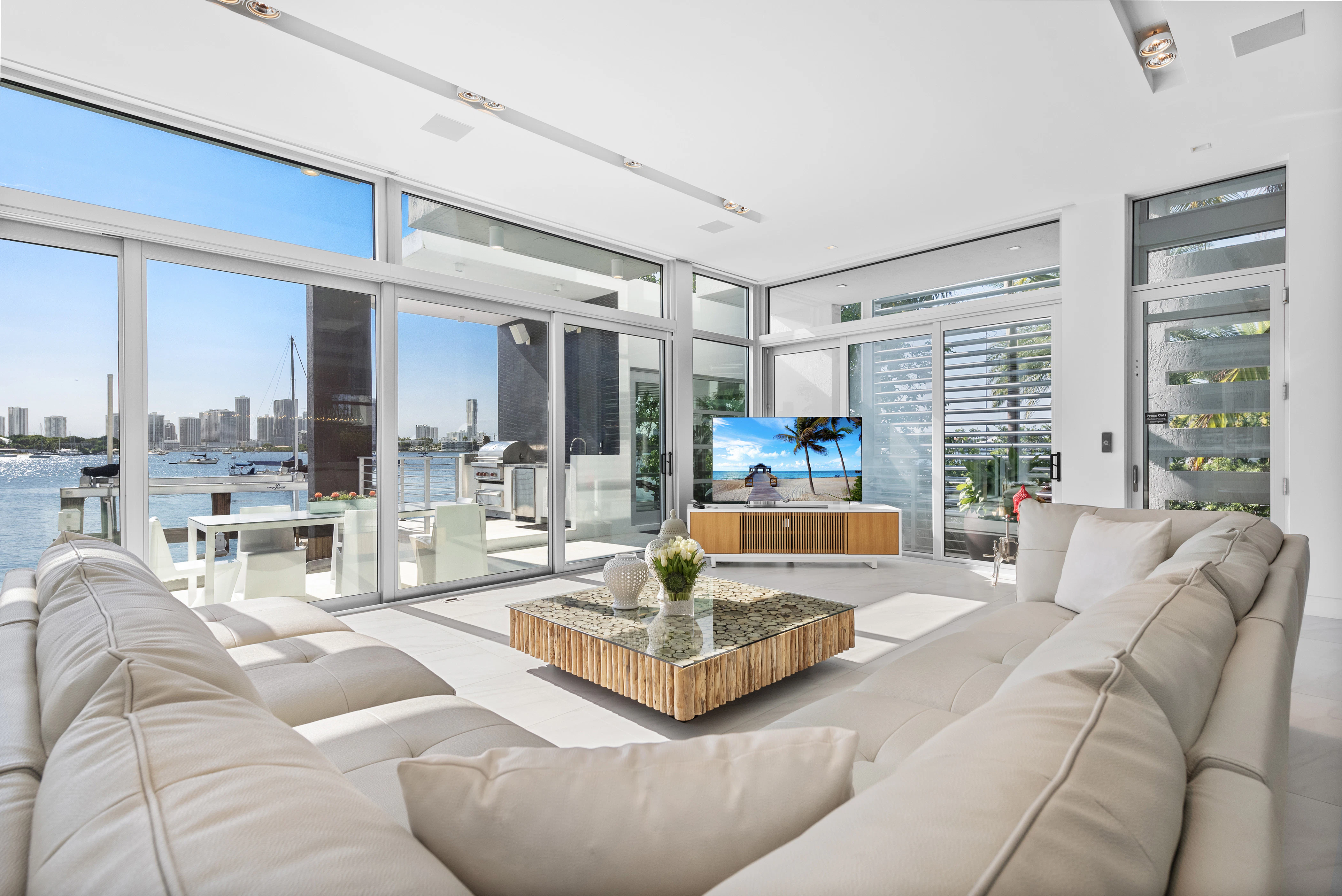 Miami Luxury Villa Latin Jazz