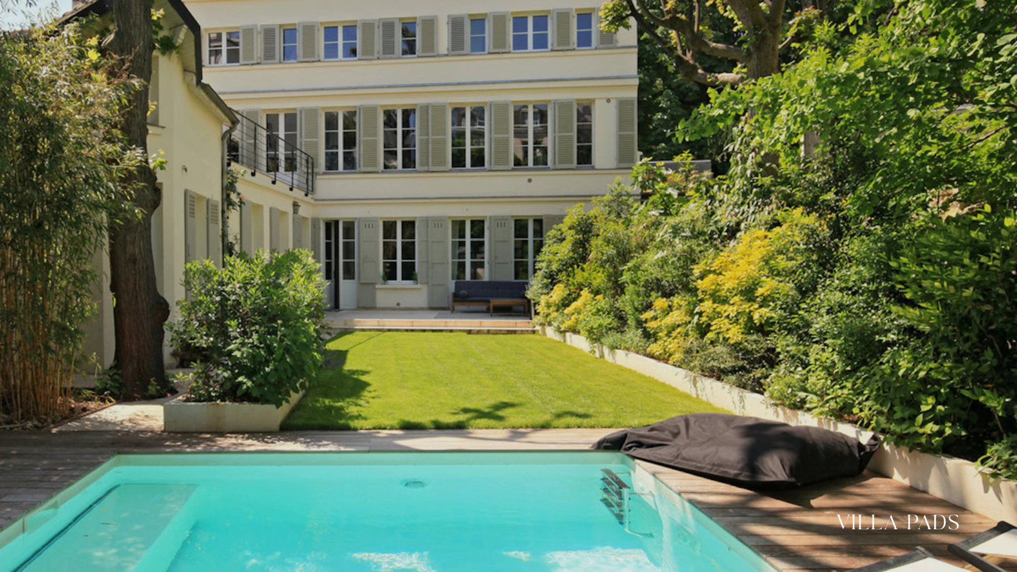 Two Villas Vs One Estate How We Decide For Large Groups