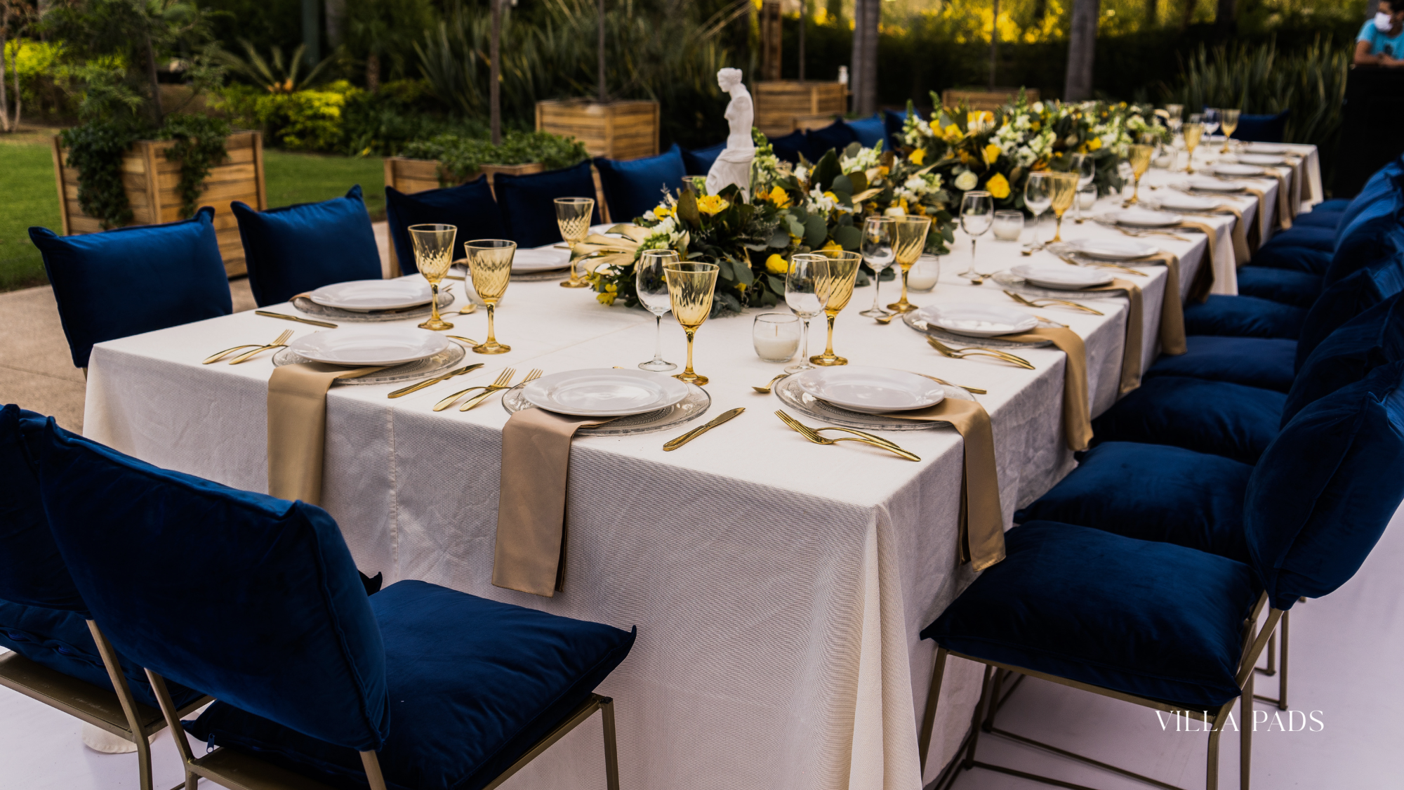 Villa Wedding Outdoor Dining Setup