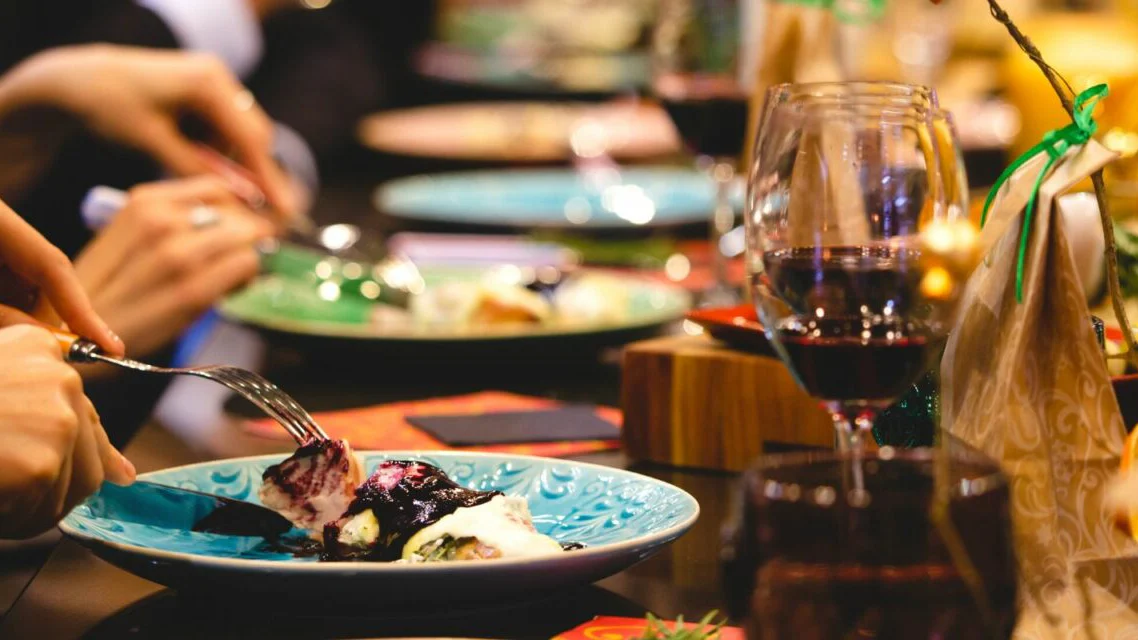 How To Plan A Private Villa Dinner Party