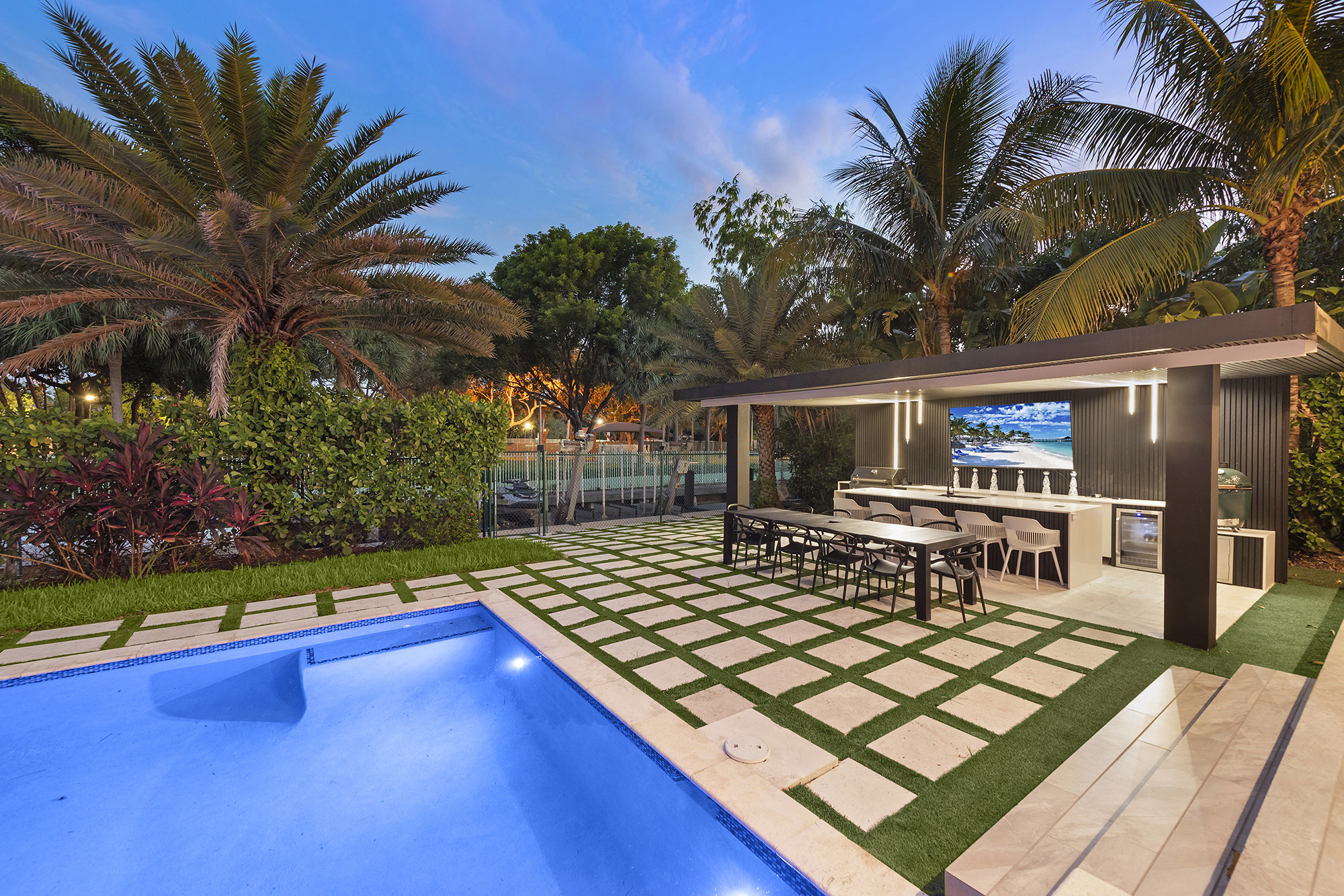 Outdoor Kitchen Luxury Villa